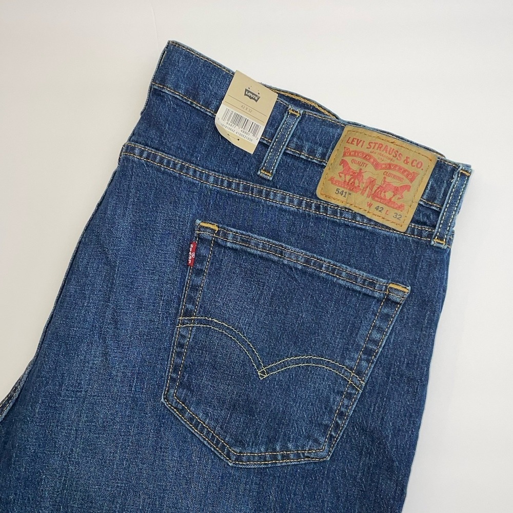 NEW Levi's 541 Athletic Tapered Jeans Mens 42x32(31"L) Stretch Denim Blue Cotton